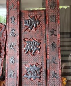 Hoành phi, Câu đối phẳng nền gấm